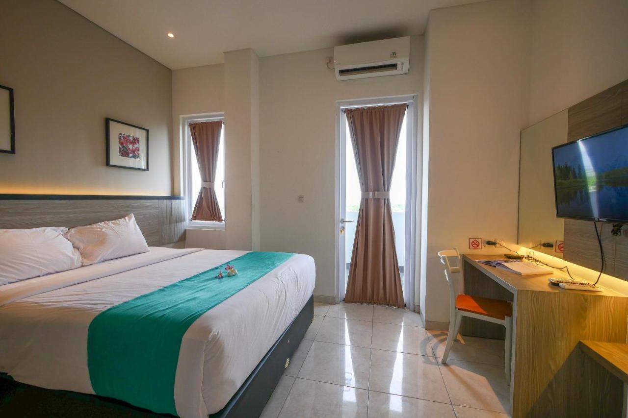 Nivasa Hotel Ungasan Buitenkant foto