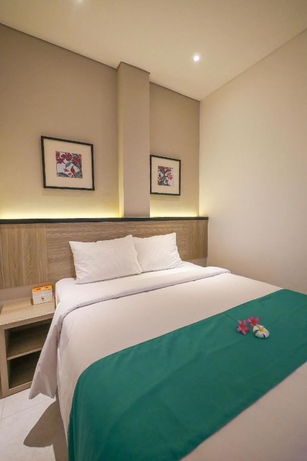 Nivasa Hotel Ungasan Buitenkant foto