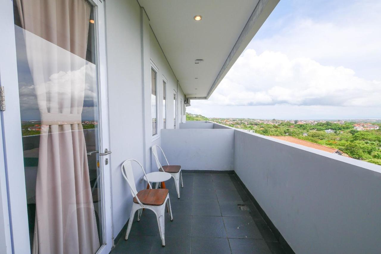 Nivasa Hotel Ungasan Buitenkant foto