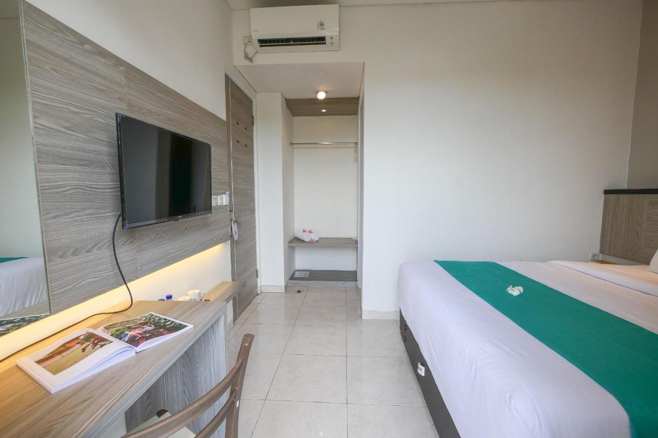 Nivasa Hotel Ungasan Buitenkant foto